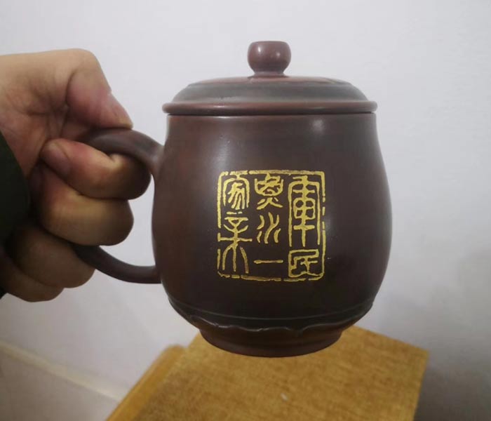 坭兴陶