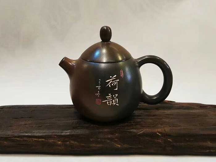 广西钦州坭兴陶茶壶